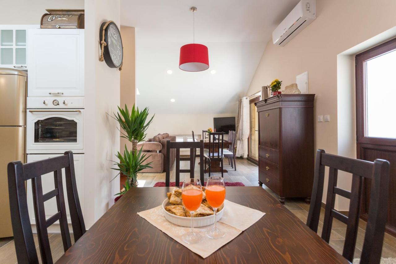 Three Bedroom Spacious Petrunjela Appartement