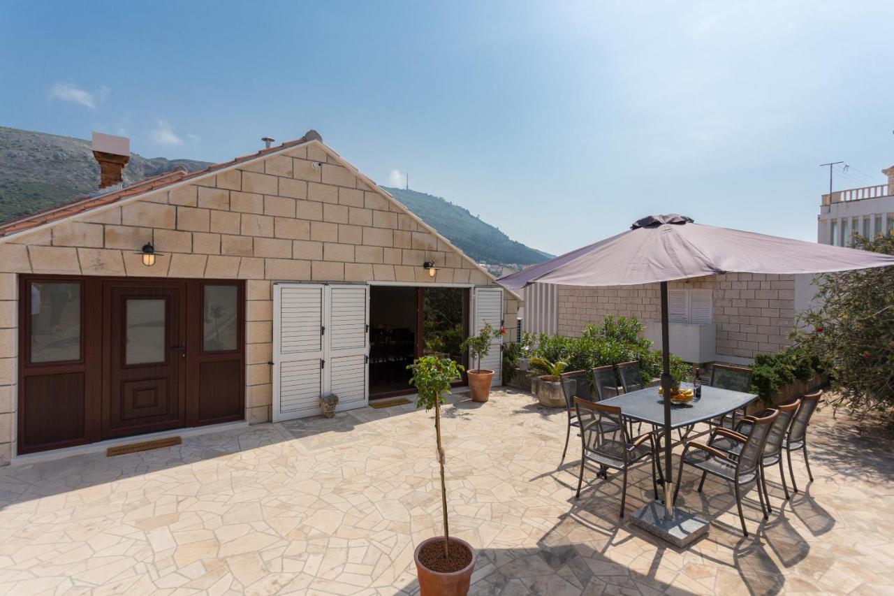 Appartement Three Bedroom Spacious Petrunjela