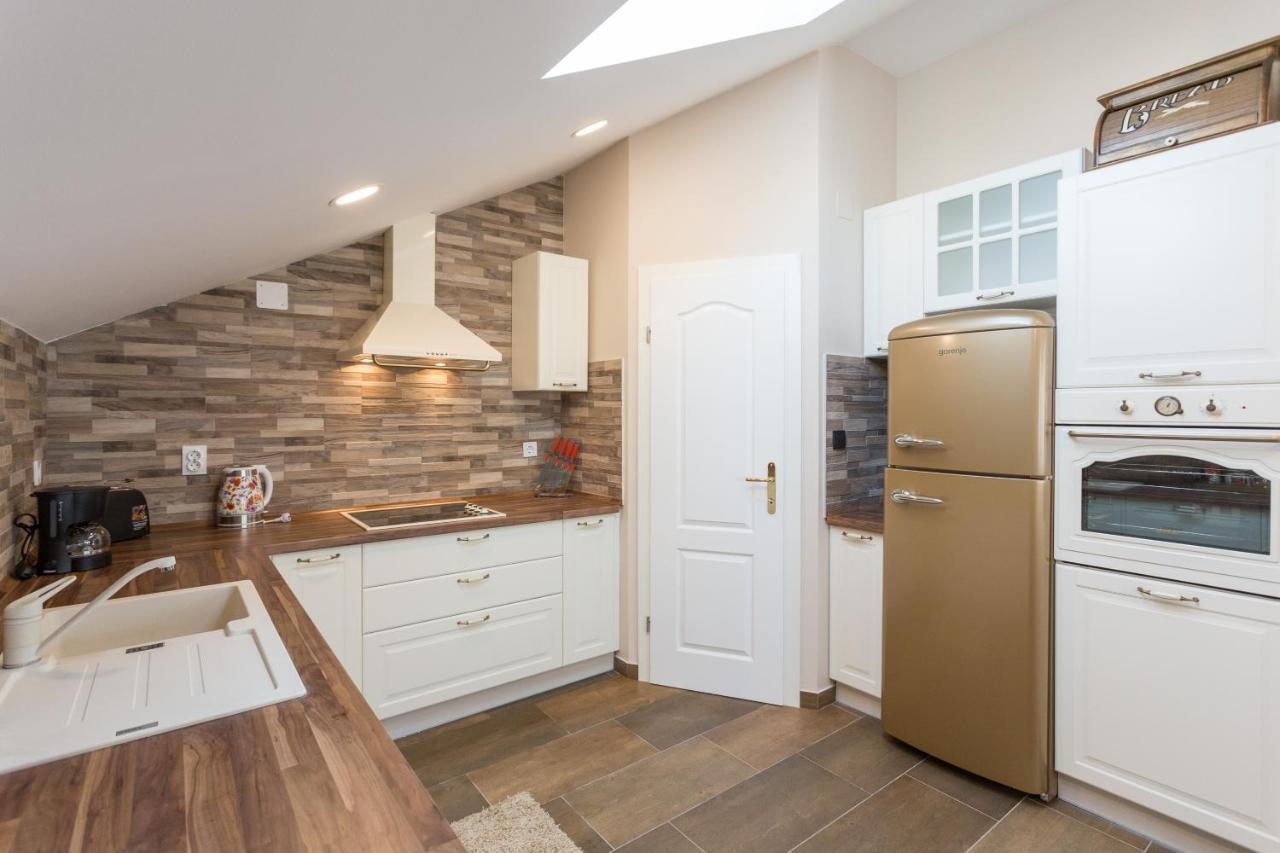 Three Bedroom Spacious Petrunjela Appartement *