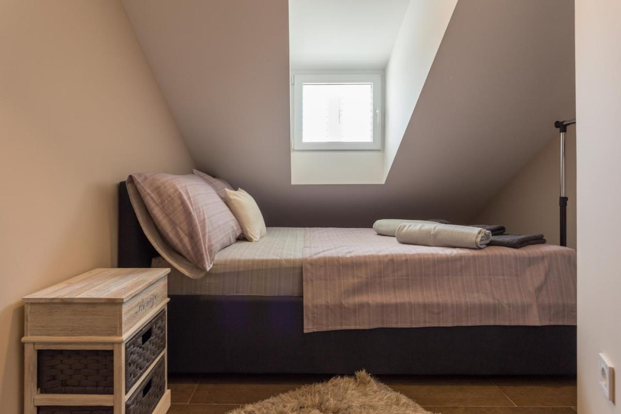 Three Bedroom Spacious Petrunjela Appartement *
